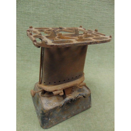 46 - Vintage 'Bright' paraffin stove.