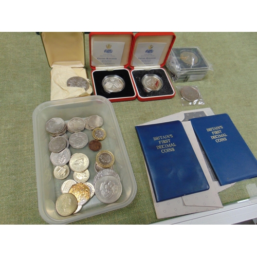 171 - Two cased commemorative £5 coins, various commemorative Crowns, two sets of First Decimal coins etc.