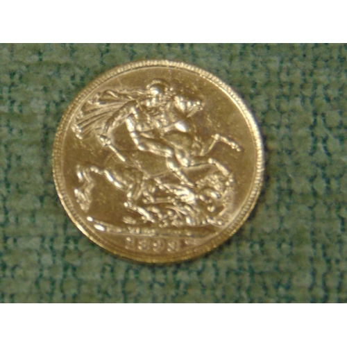 8 - Victoria 1893 gold Sovereign.