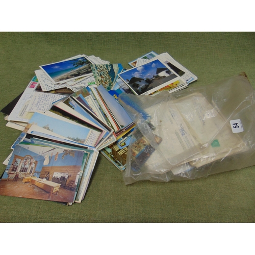 54 - Large quantity of postcards.