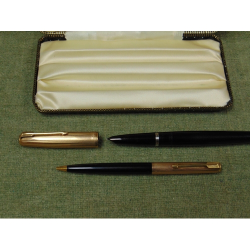 167 - Cased Parker pen set.