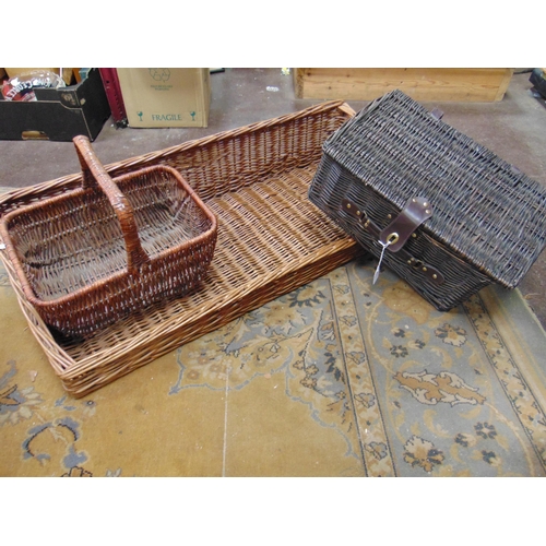 184 - Wicker bread basket, and two others, (3).