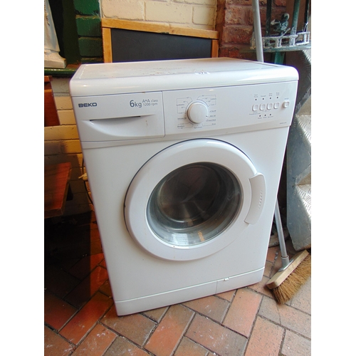 378 - Beko 6kg washing machine.