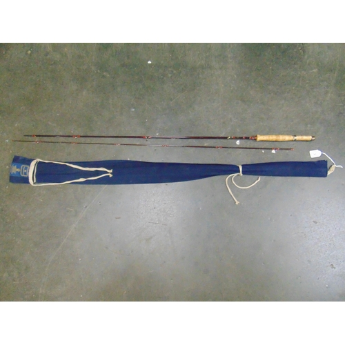 85 - Hardy Graphite de lux 7 1/2 two piece fly fishing rod.