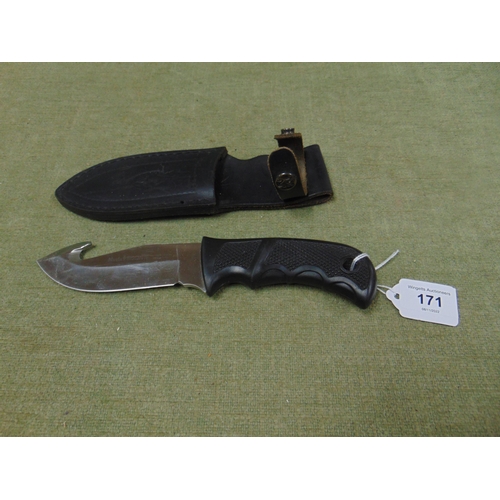 171 - Muelay Bisionte hunting knife in sheath. Please note: CANNOT be shipped.