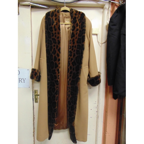 189 - Ladies Mansfield cashmere / wool coat , size 14.