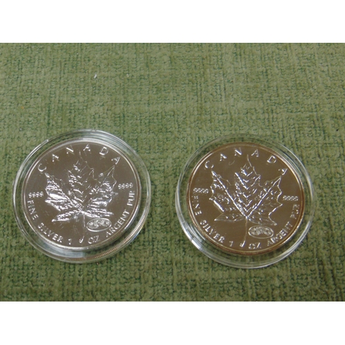 431 - Two Royal Canadian Mint, 2000 silver maple $5 coins.