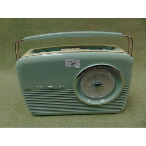 47 - Reproduction Bush radio.