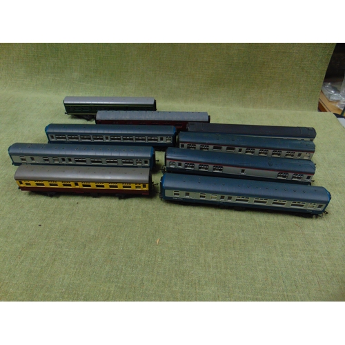 297 - Nine boxed Hornby / Triang railway coach models.