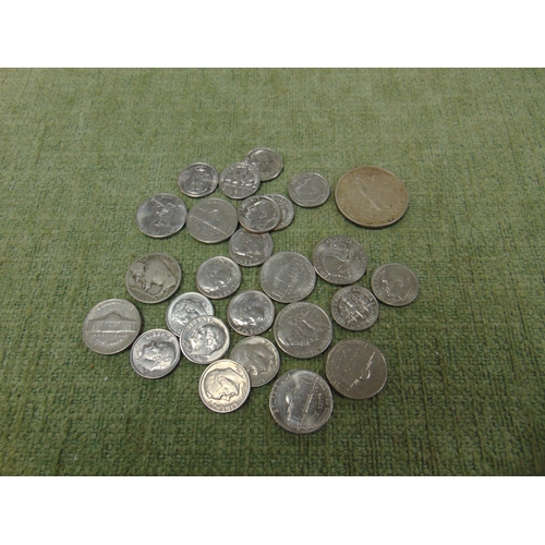 577 - Selection of American coins.