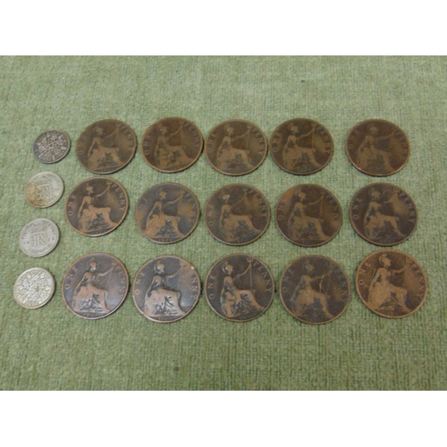 112 - Small collection of Victorian pennies, etc.