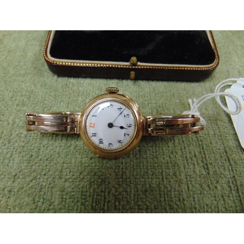 468 - Ladies 9ct gold watch in case.