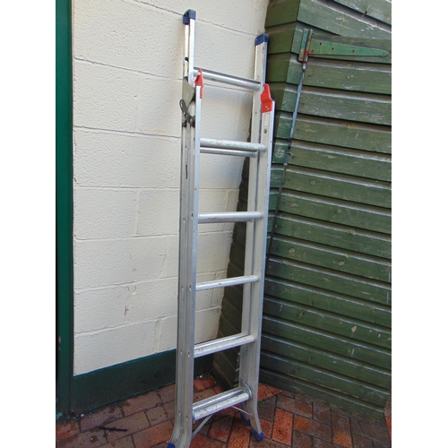 478 - Aluminum ladder.