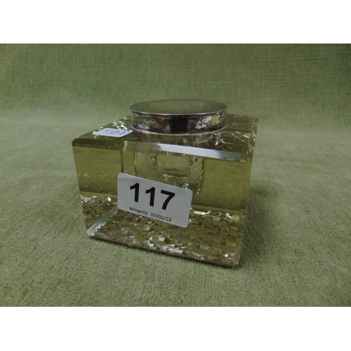 117 - Silver George V mounted inkwell, Birmingham 1912. (sf).