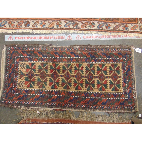 61 - Persian prayer rug, having geometric pattern. 36 x 18