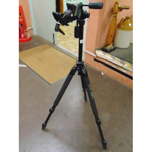 361 - Slik AMT camera tripod.