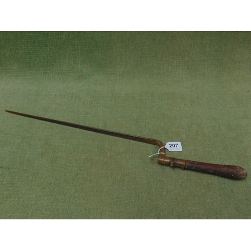 207 - Victorian Enfield rifle bayonet.