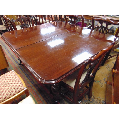 288 - Large late Victorian mahogany extending dining table, rounded corners, on shaped supports, 29 x 55 x... 