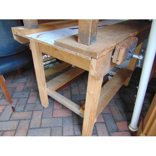 455 - Wooden work bench.