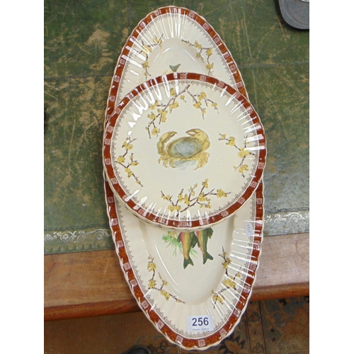 256 - 19th century Thorn oval fish dish  and 8 matching plates.