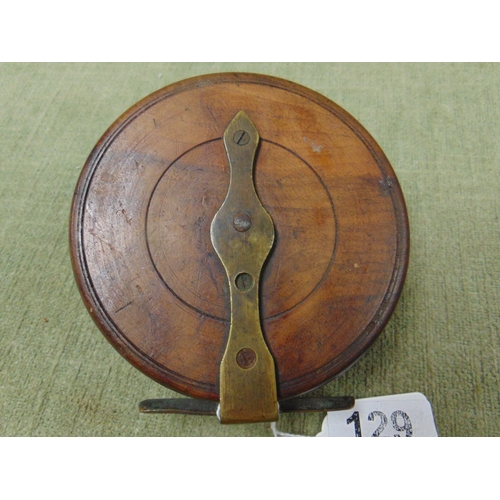 129 - Antique wooden fishing reel.