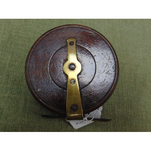 131 - Antique wooden fly fishing reel.