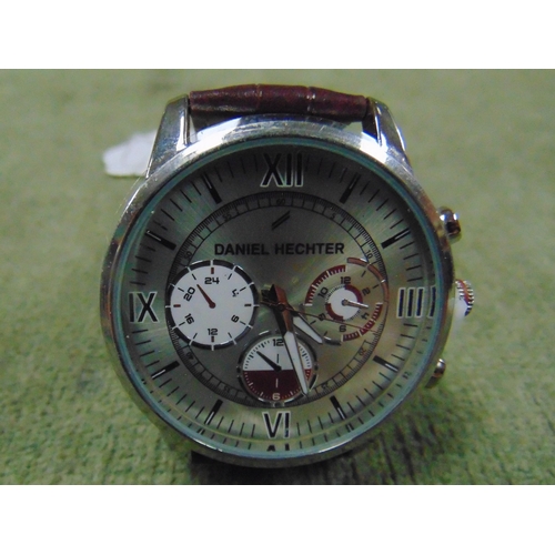 19 - Daniel Hetcher gents wristwatch.