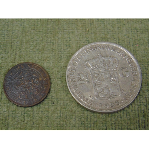 344 - Silver Dutch 2.5 Guilders coin 1939 plus 1916 2.5 cents.