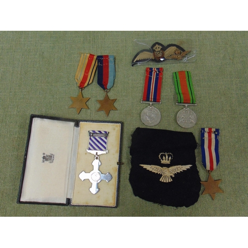 4 - Group of five 2nd World War medals , attributed to Squadron Leader J.N. 'Taff' Owen, D.F.C, Royal Ai... 