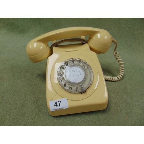 47 - Retro cream coloured telephone.