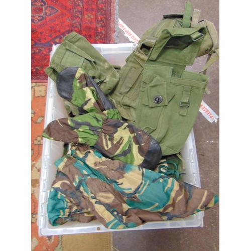 225 - Quantity of camouflage clothing.