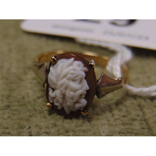 29 - 9ct gold Cameo ring, size L.