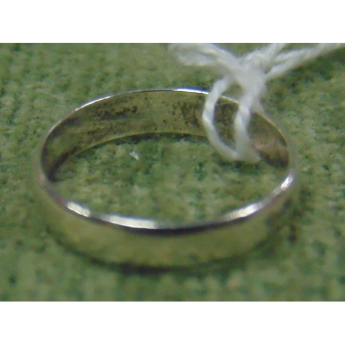 409 - 925 silver marked ring, size P.