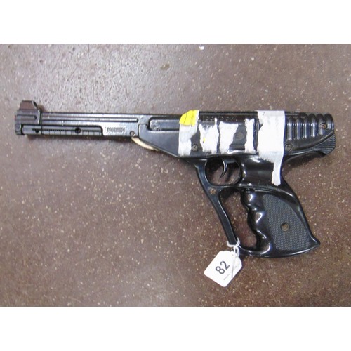 82 - Fum Villa Air soft handgun. Please note: Purchasers must be over 18 and photographic ID must be prod... 