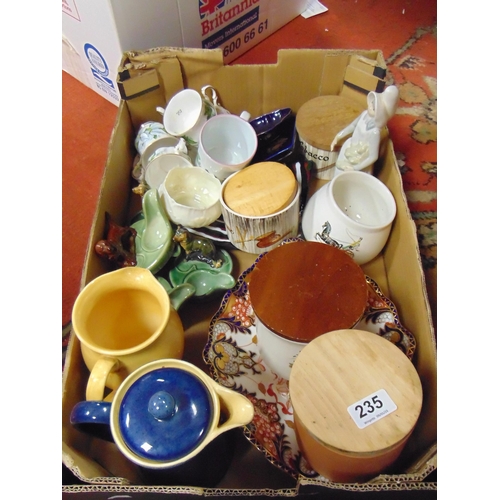 235 - Box of mixed china.