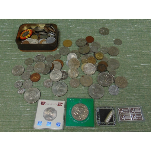 93 - Collection of coins.