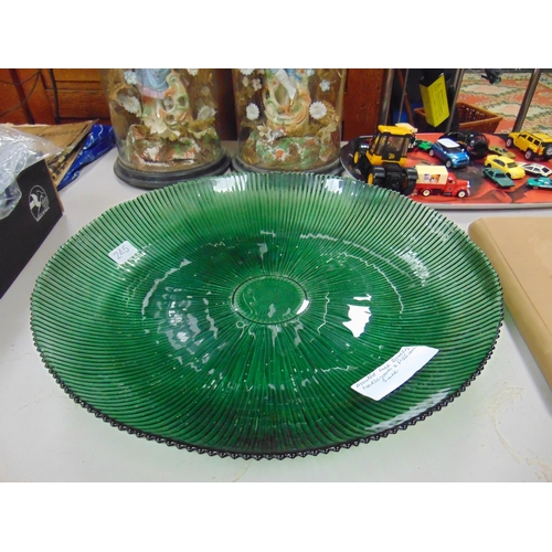 245 - Large studio green glass bowl of ribbed design, 19