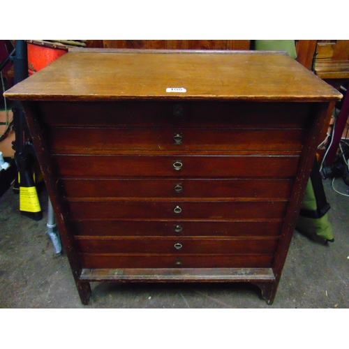 100 - Taxidermy, collection of butterflies, contained in an Edwardian six drawer cabinet.