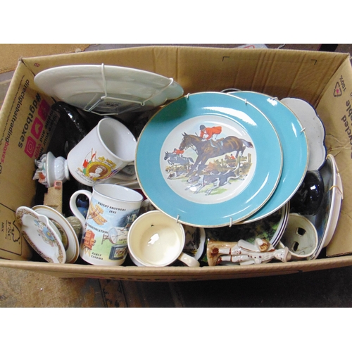 229 - Box of mixed china.