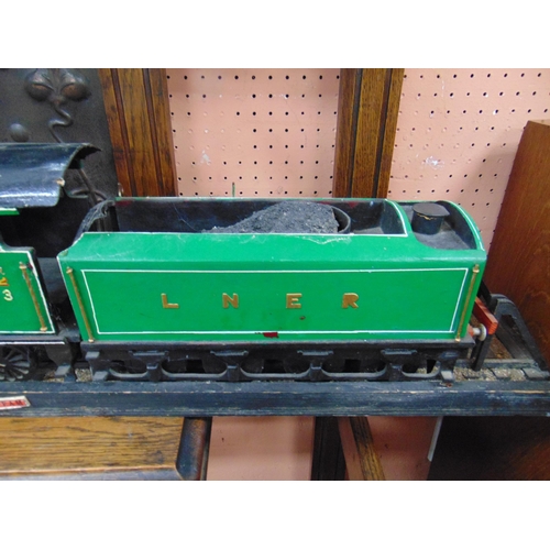 266 - Large model train and tender, The grand old Lady of steam, LNER 6903  41