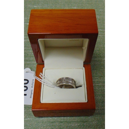 100 - Clogau Calon Lan ring, size L.