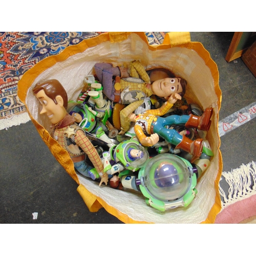 122 - Quantity of Toy Story figures.