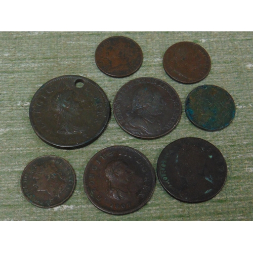 184 - Collection of George II to William IV copper coins, including a 1793 Wilkinson half penny token.