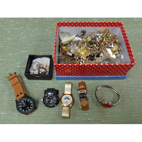 216 - Various costume jewellery, trinkets, etc.