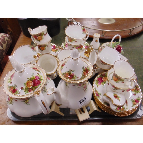 255 - Approx 40 pieces of Royal Albert old country roses china.