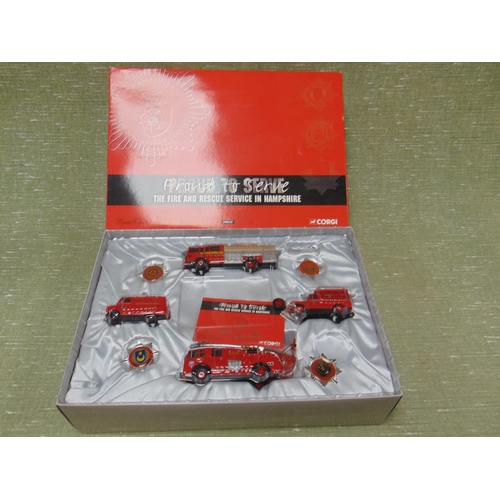 310 - Boxed Corgi Hampshire fire service rescue presentation set. CC99152.