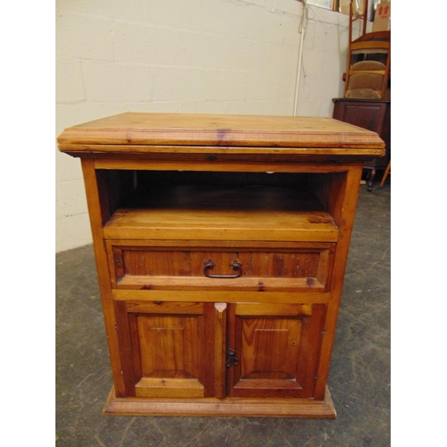 391 - Mexican pine side cabinet.