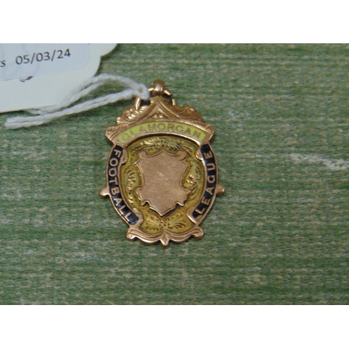 454 - 9ct gold pendant , commemorating the Glamorgan Football League, winners Div 1 1911-12.  7 gms.