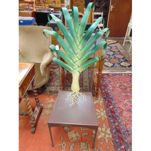 400 - Novelty leek form metal side chair.