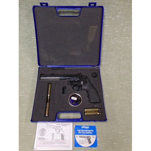 146 - Cased air pistol, Smith & Wesson Mod 586  6